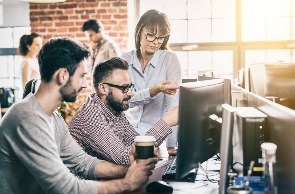 Why a Dedicated Workspace Trumps a Coworking Hot Desk: 3 Key Advantages